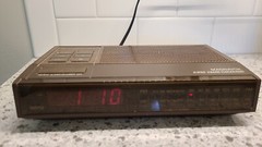 Magnavox D3150 2 BAND Clock Radio AM/FM Woodgrain Vintage Tested 1980&rsquo;s