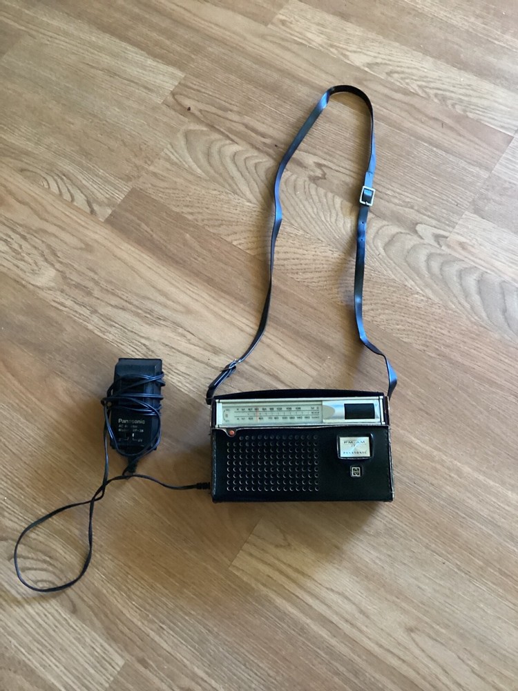 VTG Panasonic Radio(Matsushita) with adapter, strap, case. plz read