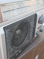 Vtg Radio Shack Realistic 12-625 Portable AM/FM Radio Working Condition A07