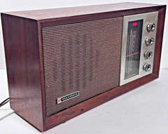 Vintage Panasonic RE-7257 Solid State 2 Band Tuning FM/AM Radio