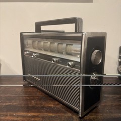 Vintage National Panasonic R3000 6 Band 12 Transistor Radio