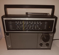 VTG REALISTIC RADIO SHACK AM/FM DX-66 AIR/SW MONITOR MODEL 12-767 TESTED-WORKS