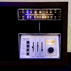 Zenith J430W AM FM Table Radio Long Distance Tuned RF Solid State Wood Works