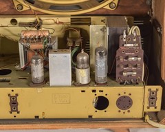 Grundig 3025/S Zauberklang Musikgerät AM FM Radio Broadcast Receiver