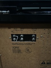 Yorx Grandeur 2121 AM/FM Stereo Cassette Record Player w 2 S-108 Speakers Remote