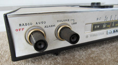 Sanyo 6SC-10 Vintage Clock Radio W/ Batteries Tunes Channels Sold AS-IS Japan