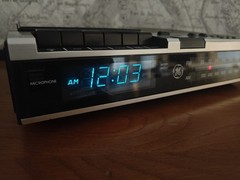 Vintage GE 7-4956B FM/AM Clock Radio Cassette Player Recorder – Serviced! READ