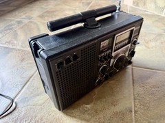 Panasonic RF-2200 8 Band Shortwave Radio AM FM Vintage Tested Fully Working