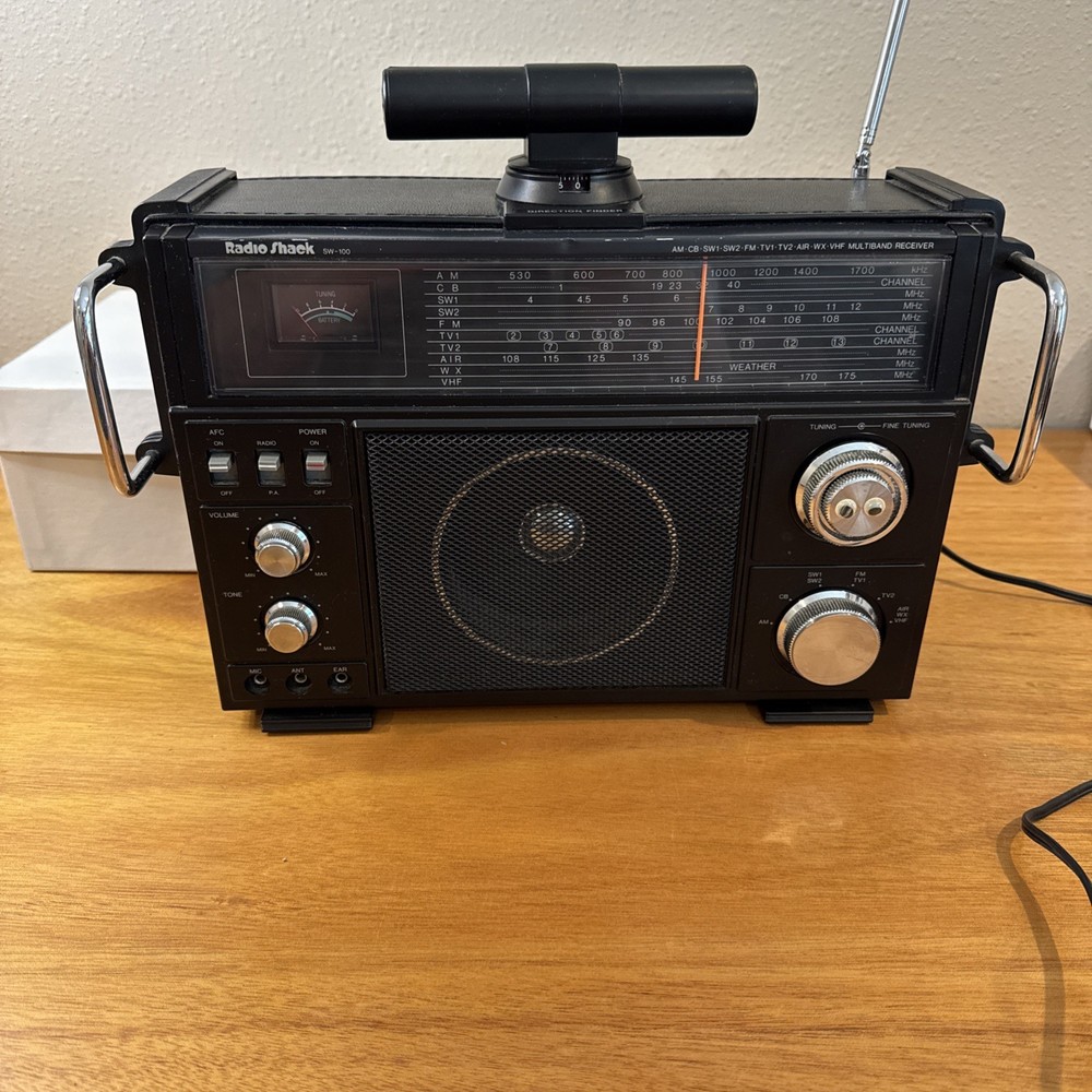 VTG Radio Shack SW-100 Multiband Radio 12-649 AM FM CB TV1 VHF Short Wave Tested