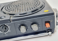 Vintage Sony ICF-5450B Shortwave Radio – Not Working Repair only