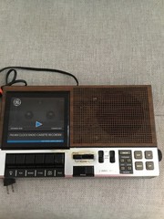 Vintage GE 7-4956B AM/FM Radio Cassette Player/Recorder Wood grain: Working