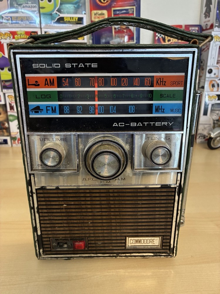 Commodore Portable AM/FM Radio (1960s) Vintage Untested Parts Or Repair