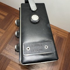 Magnavox MODEL 1R1200 10 TRANSISTOR 3 BAND PORTABLE RADIO TESTED/WORKS