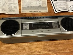 Vintage General Electric GE 3-5283 AM/FM Radio Cassette Player Boombox WORKS