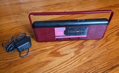 VTG Soundesign Model 2328 BUR Red AM/FM Portable Radio Color Tunes 1990s Tested
