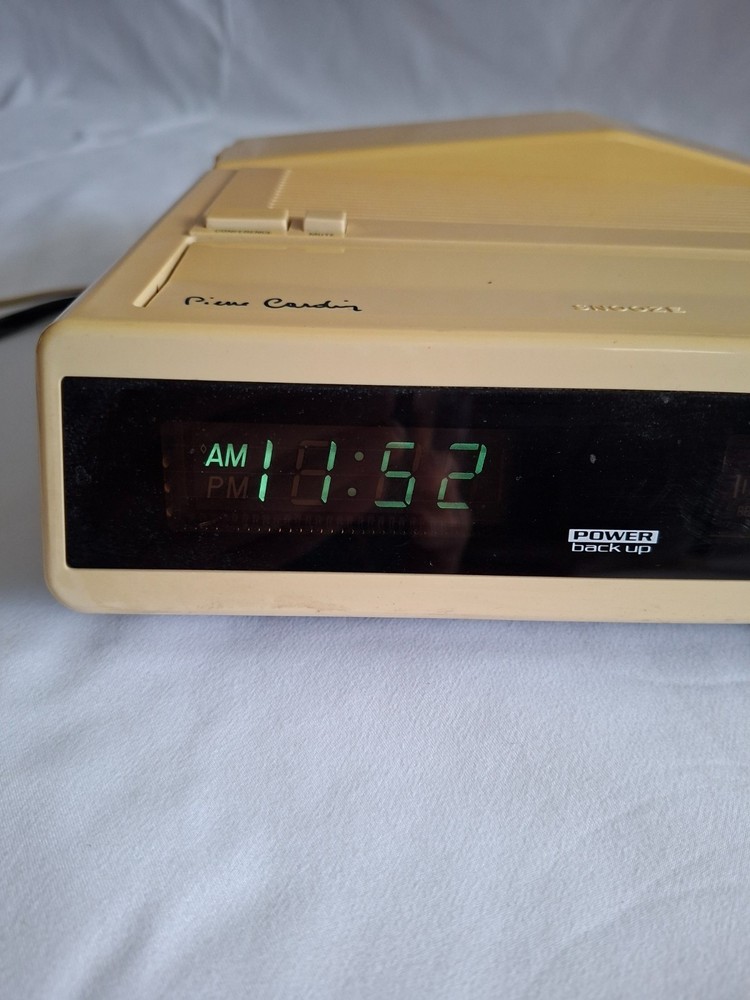 1980s Pierre Cardin Telephone Clock Radio 50028 Phone & Features Works! (VIDEO)