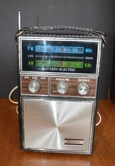 VTG STEWART AM/FM/AFC Portable Radio AC/DC Model ST-820