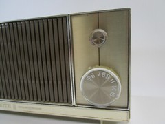 VINTAGE ZENITH MODEL Z265W AM SOLID STATE RADIO ALARM CLOCK RETRO