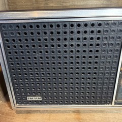 Vintage GE General Electric AM/FM Radio 120 Volts 7-4115B Works!