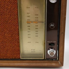 Motorola AM/FM Solid State Vintage Radio TT13EW Wood (Works!)