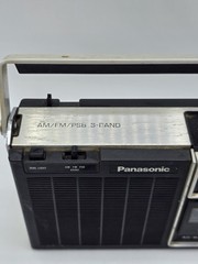 Panasonic RF-1060 3-Band Portable Radio AM FM PSB AC Battery Japan