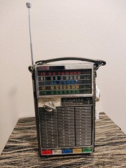 Vintage Juliette 5-band portable radi, NA-5018 in Japan around 1965