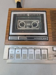 Vintage AM/FM Clock Radio Cassette Player Alarm Clock 7-4975C *Read