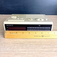 SONY Dream Machine FM/AM Digital Clock Radio – ICF-C2W 1980s Vintage
