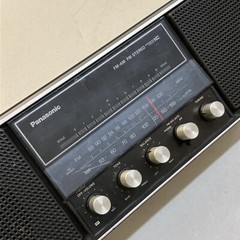 Panasonic AM/FM Table Radio Stereo Model RE-7345 for Parts or Repair