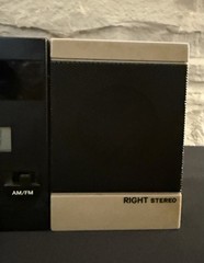 Vintage AM/FM Clock Radio Stereo System w/ One Detachable Speaker – Model # Us-2