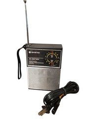 Vintage SANYO RP5115 AM/FM Transistor Radio AC/DC Solid State 1979-1985