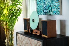 Fuse GLD Vertical Vinyl Record Player with Speakers, Bluetooth, AUX – Gold Trim