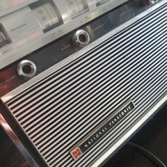 Vintage National Panasonic RF-3000A. Japan 6 Band 19 Transistor 10 Diode
