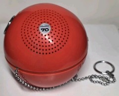 Vintage Panasonic Panapet Model R-70 Radio *Working*