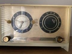 VTG 1950’s MCM Sears Silvertone MCM Ivory AM Clock Tube Radio-#5033-Working