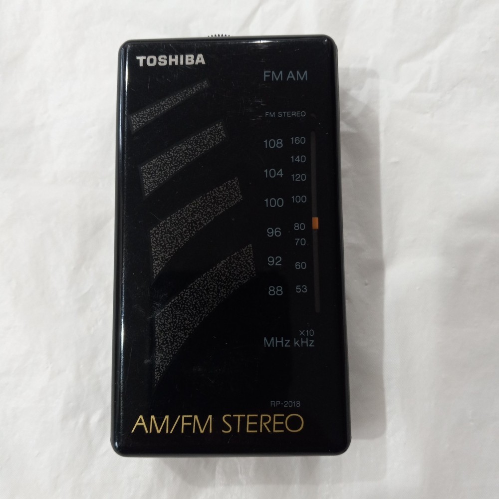 Vintage Toshiba Am/Fm Handheld Walkman Radio Model Rp-2018