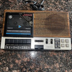 GENERAL ELECTRIC FM/AM CLOCK RADIO CASSETTE Player Model 7-4956B Tested!