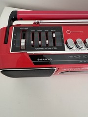 VINTAGE SANYO M W737K RED RADIO BOOMBOX DUAL CASSETTE RECORDER AM/FM *Read***