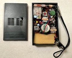 Vtg General Electric GE Transistor P2790 AM Radio Working w orig box & earphone