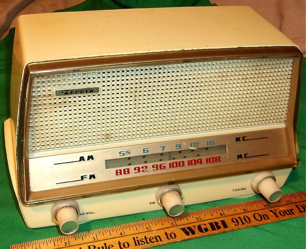 ZEPHYR AM/FM Tube Radio Plastic Tabletop (Sensei, Japan) Clean! Works! (1960&rsquo;s)