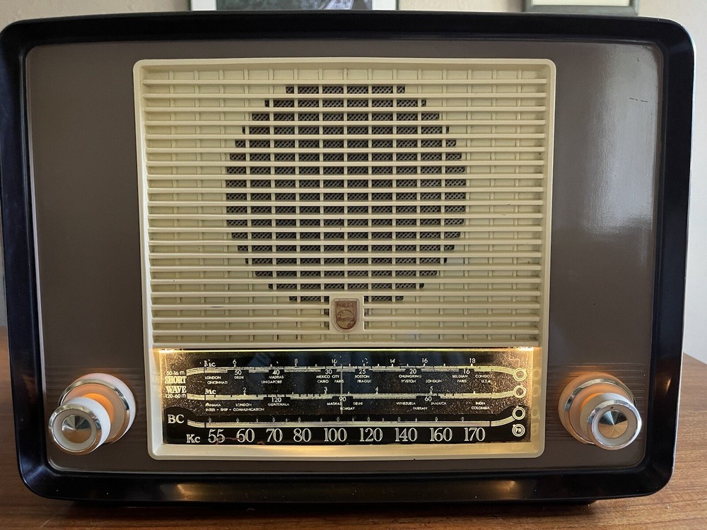 PHILIPS Tube Radio Model 175 AM/ Short Wave Fully Restored With Bluetooth