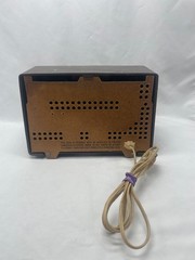 Vintage Brown « Retro Jetson&rsquo;s » 1959 Motorola Model A1N-32 AM Radio-MCM Decor