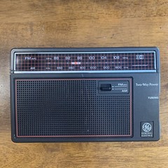 GE FM/AM Personal Portable Radio with Two-Way Power 7-2660 Headset Capable