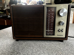 Vintage 1970s Panasonic AM/FM Table Top Radio Model #RE-6280 Tested/Works
