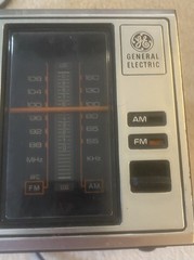 GE General Electric AM FM Radio-Model No 7-4115B Wood Grain-TESTED-Vintage