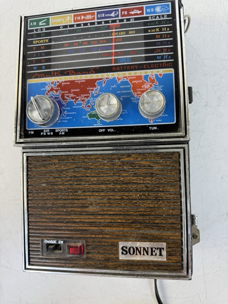 SONNET Model 181P AM/FM/Weather/Air/Police Receiver. Vtg Radio. Powers On.