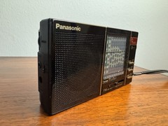 Vintage Panasonic RF-9 FM MW SW1-7 9 Band Receiver Compact Radio