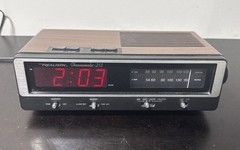 Vintage Realistic Alarm Clock Radio Chronomatic 213 1980 Digital AM/FM 12-1520