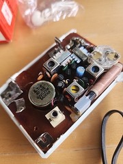 Vintage 1970s Sanyo Portable AM Radio – Retro