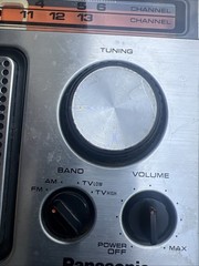 PANASONIC RF-1104 Portable Radio TV Band Sound AC-Batt Japan Vintage 1977 Works